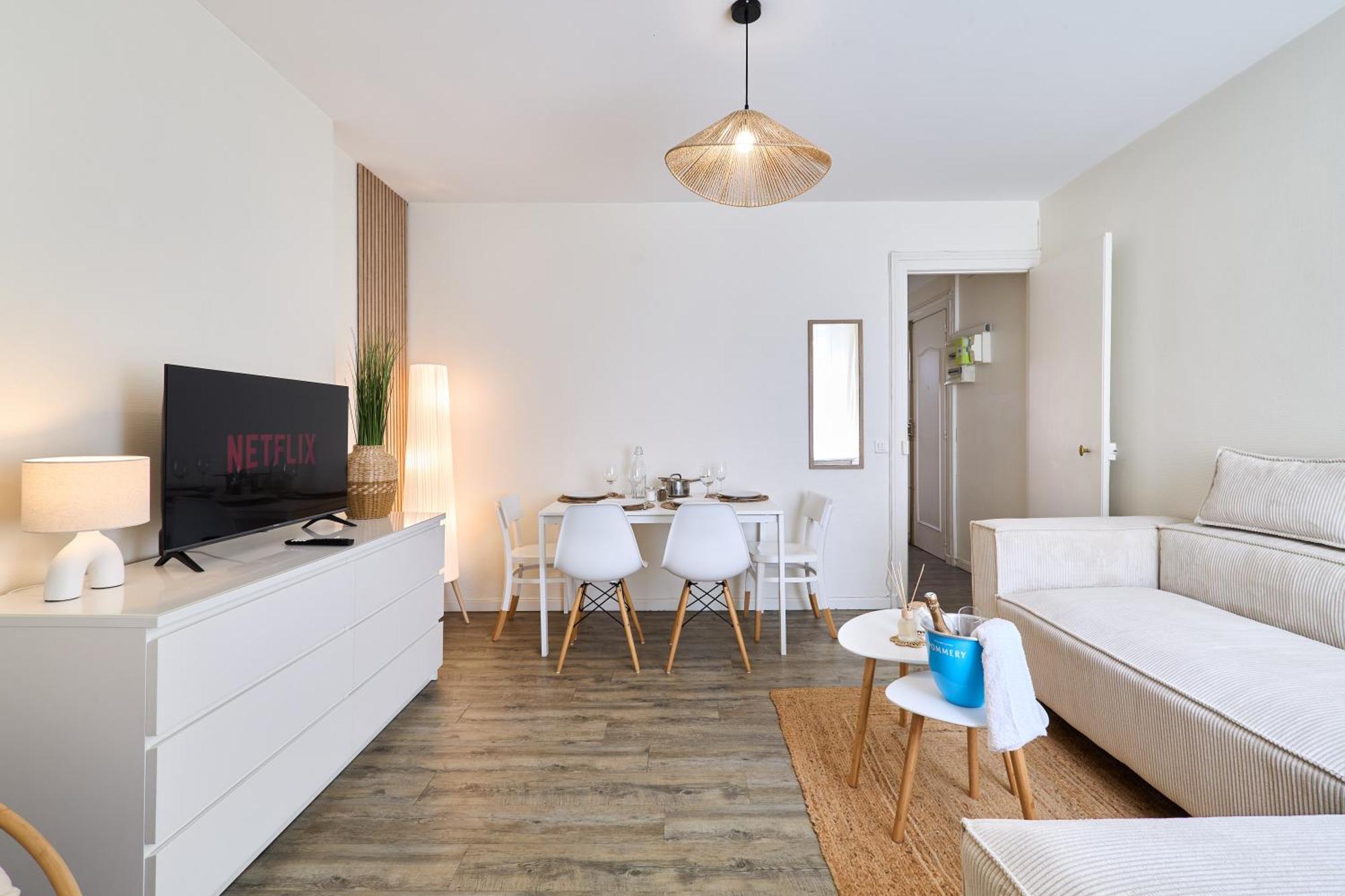 Le Petillant, Gare Centre-Ville, Netflix, Wifi Reims Eksteriør billede